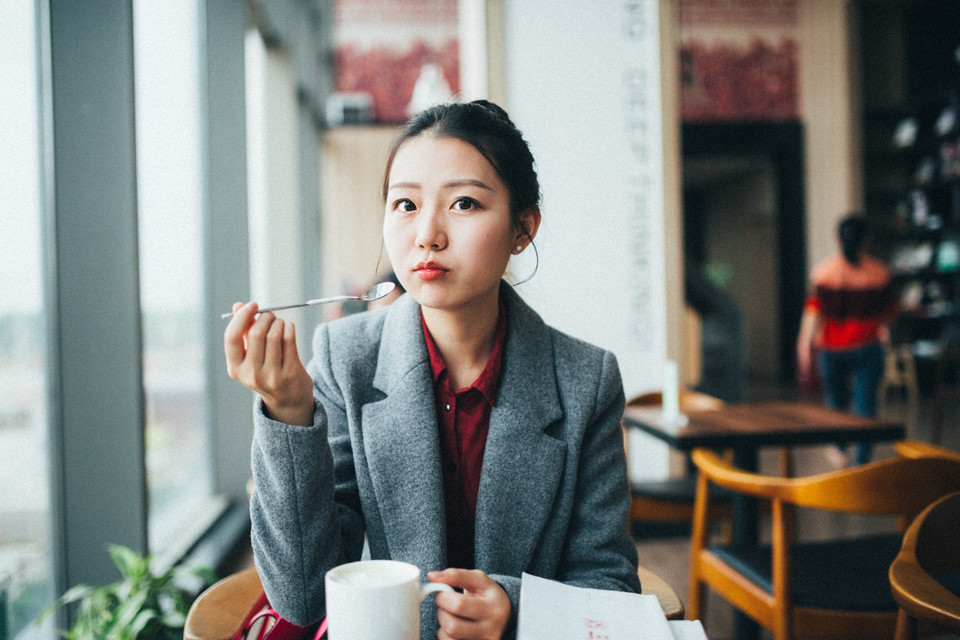 图书馆清纯卖萌女